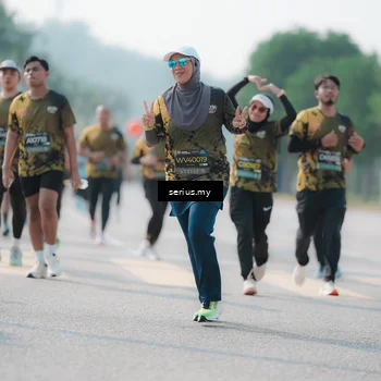 Runner Photo 6430219