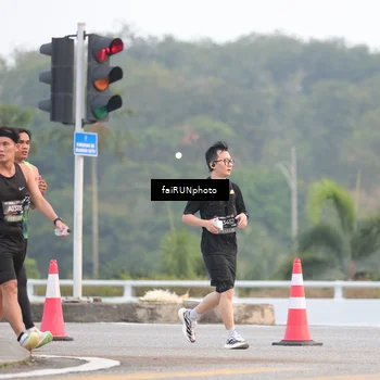 Runner Photo 6430230