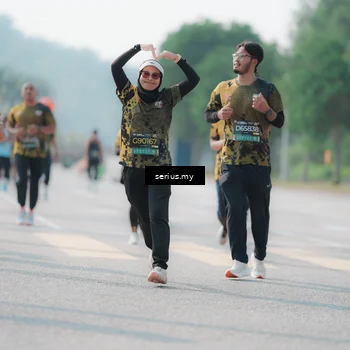 Runner Photo 6430241