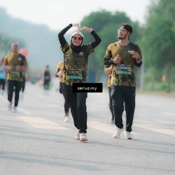 Runner Photo 6430242