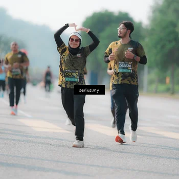 Runner Photo 6430243