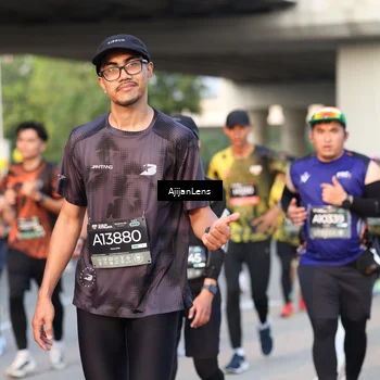 Runner Photo 6430259