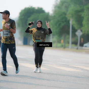Runner Photo 6430260