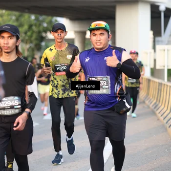 Runner Photo 6430262