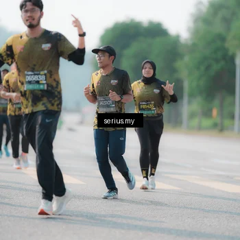 Runner Photo 6430263