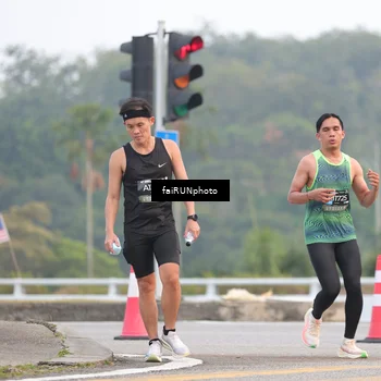 Runner Photo 6430269
