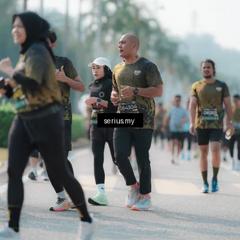 Runner Photo 6430283