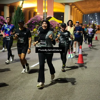 Runner Photo 6430286