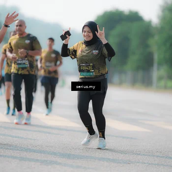 Runner Photo 6430291