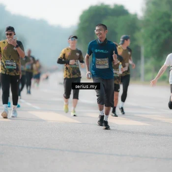 Runner Photo 6430315