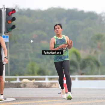 Runner Photo 6430318