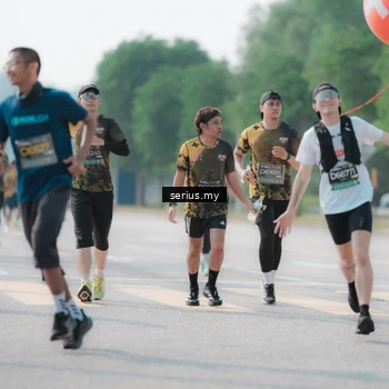 Runner Photo 6430325