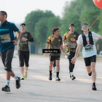Runner Photo 6430327