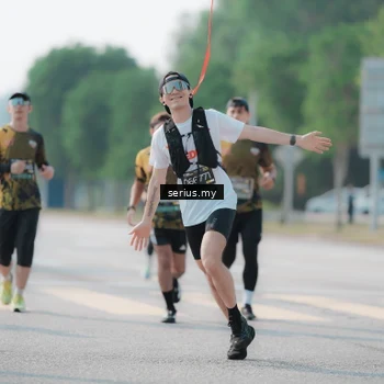 Runner Photo 6430331