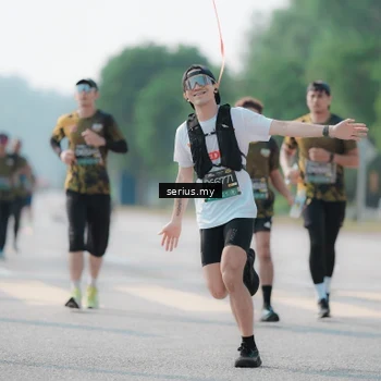 Runner Photo 6430333
