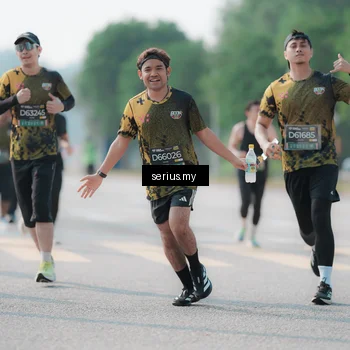 Runner Photo 6430340