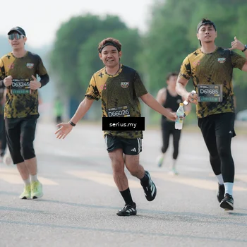 Runner Photo 6430342