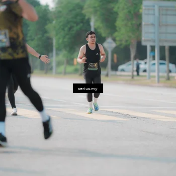 Runner Photo 6430351