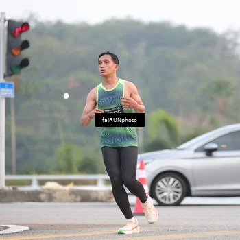 Runner Photo 6430358