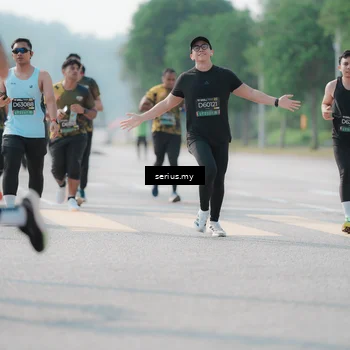 Runner Photo 6430361