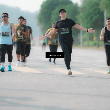 Runner Photo 6430364