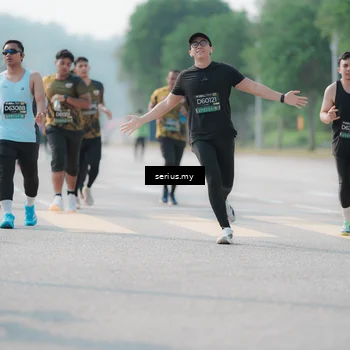 Runner Photo 6430365