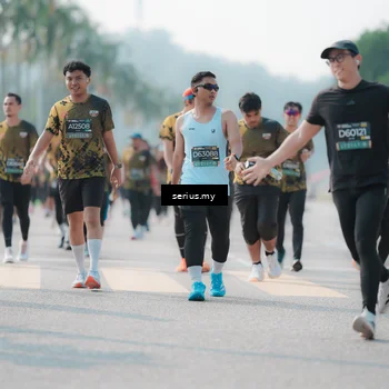 Runner Photo 6430370