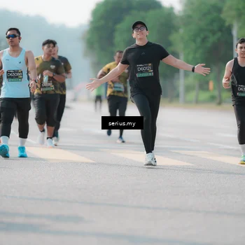 Runner Photo 6430374