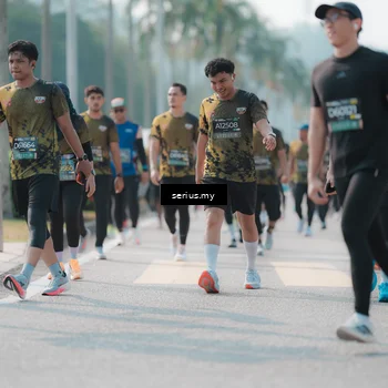 Runner Photo 6430378