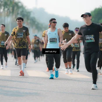 Runner Photo 6430379