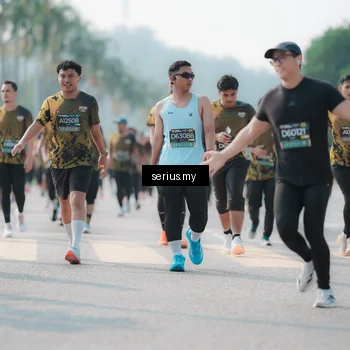 Runner Photo 6430380