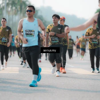 Runner Photo 6430390