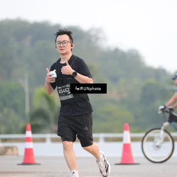 Runner Photo 6430406