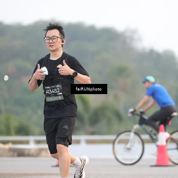 Runner Photo 6430408