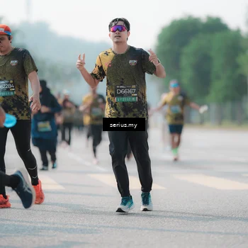 Runner Photo 6430411