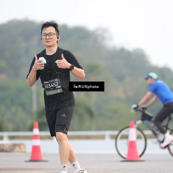 Runner Photo 6430412
