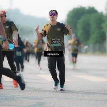 Runner Photo 6430415