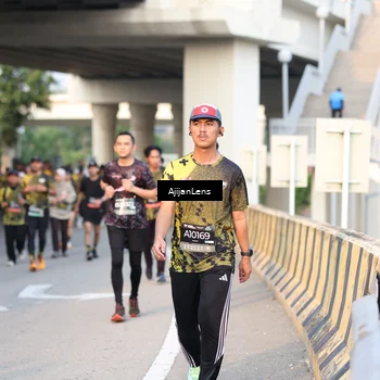 Runner Photo 6430418