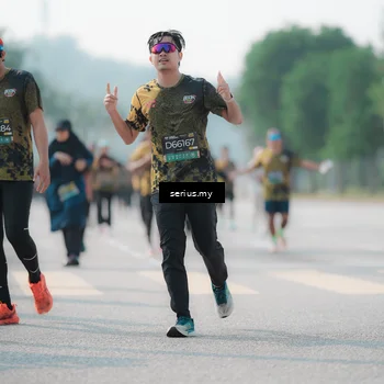 Runner Photo 6430420