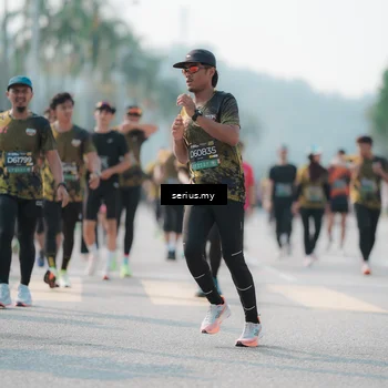 Runner Photo 6430437