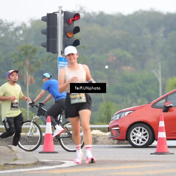Runner Photo 6430453