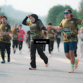 Runner Photo 6430459