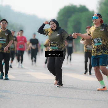 Runner Photo 6430469