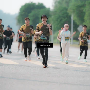 Runner Photo 6430477