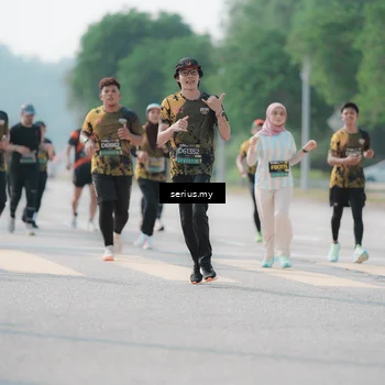 Runner Photo 6430478