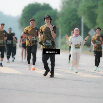 Runner Photo 6430479