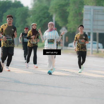 Runner Photo 6430484