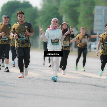 Runner Photo 6430489