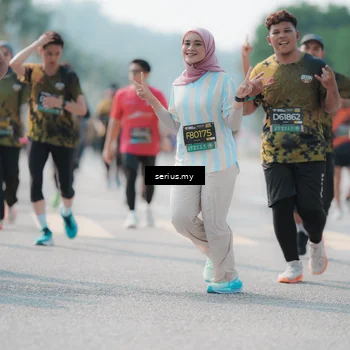 Runner Photo 6430524