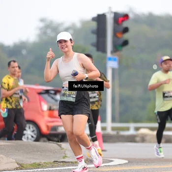 Runner Photo 6430536